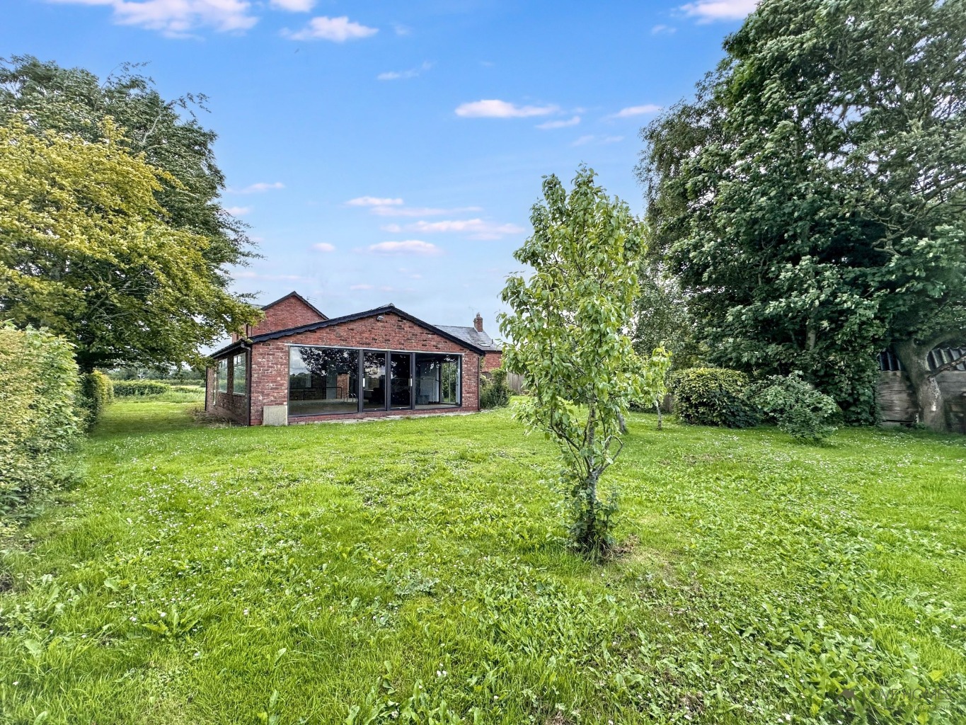 Renovation Project: 4-Bed House, Rural Location & Views, Pool, Preston Area Property image 33
