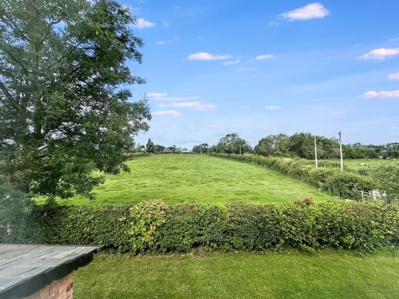 Renovation Project: 4-Bed House, Rural Location & Views, Pool, Preston Area Property image 5