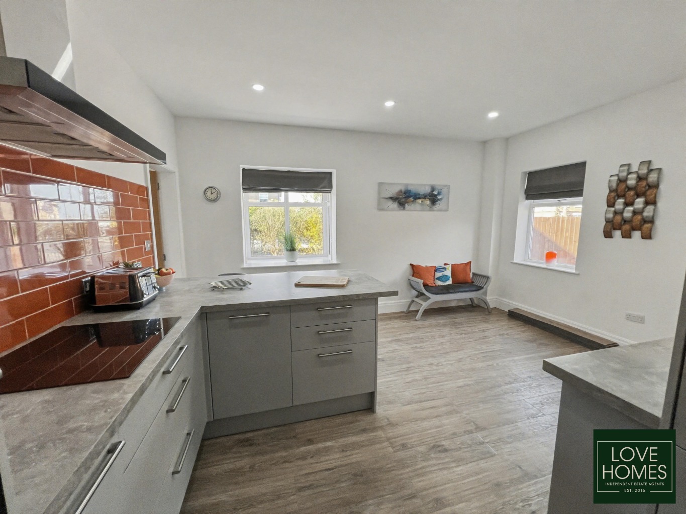 Luxury 4-6 Bed Eco-Home, Garstang Road: Flexible Living & Prime Location Property image 14
