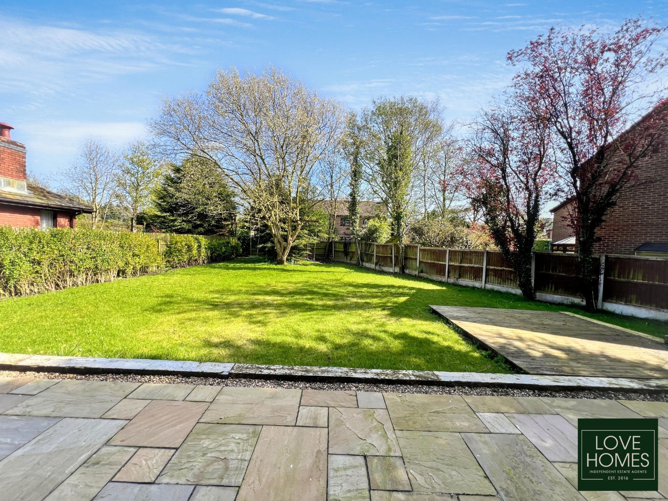Luxury 4-6 Bed Eco-Home, Garstang Road: Flexible Living & Prime Location Property image 9