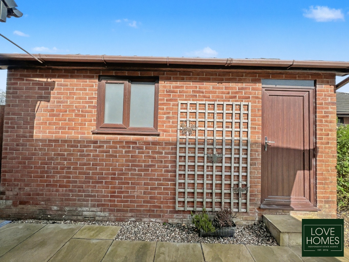 Luxury 4-6 Bed Eco-Home, Garstang Road: Flexible Living & Prime Location Property image 41