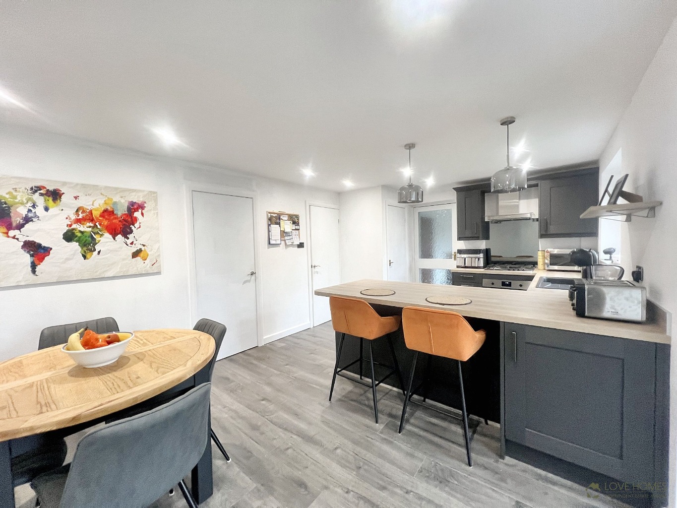 Beautifully Presented 3-Bed Detached Family Home in Cabus Property image 5