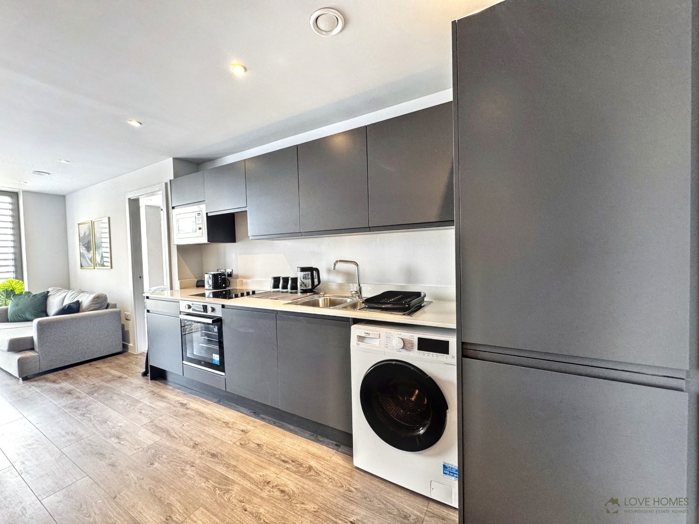 Luxury 20th Floor New Build Apartment with Premium Amenities In Salford Property image 6