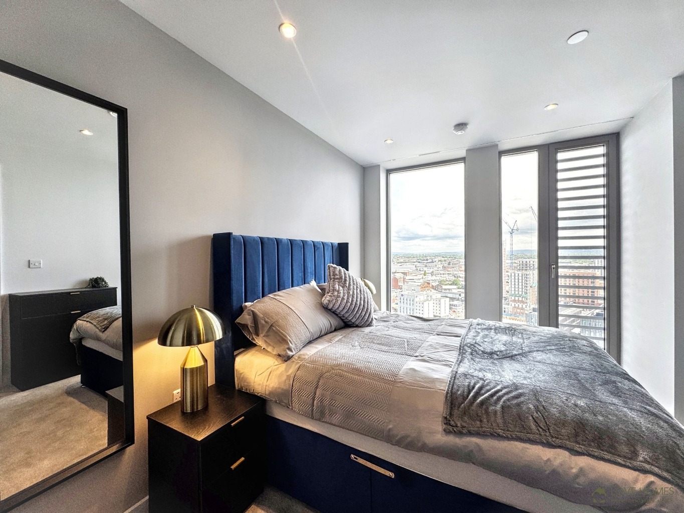 Luxury 20th Floor New Build Apartment with Premium Amenities In Salford Property image 8