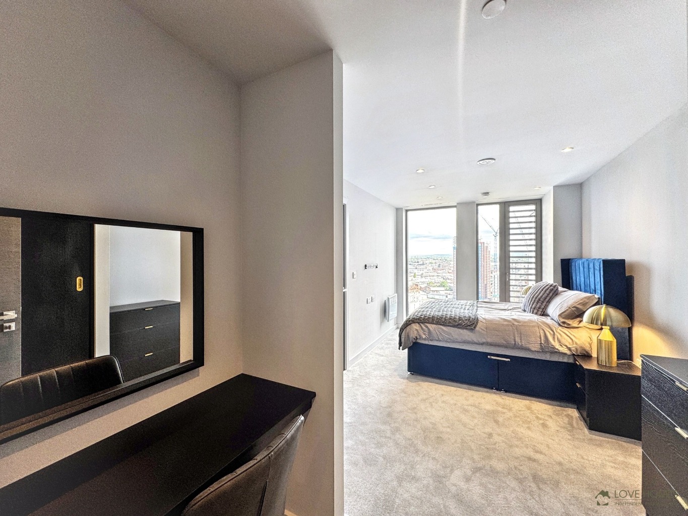 Luxury 20th Floor New Build Apartment with Premium Amenities In Salford Property image 11