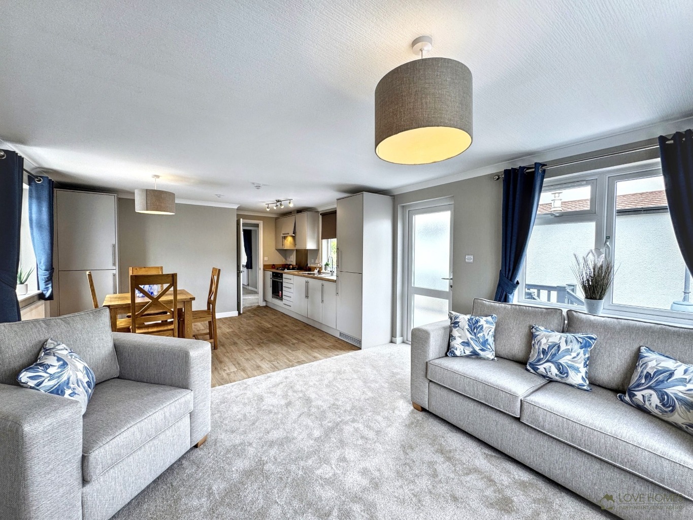 Brand New Omar 'Westbury' 42' x 14' Property image 5