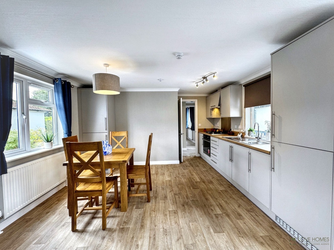 Brand New Omar 'Westbury' 42' x 14' Property image 6