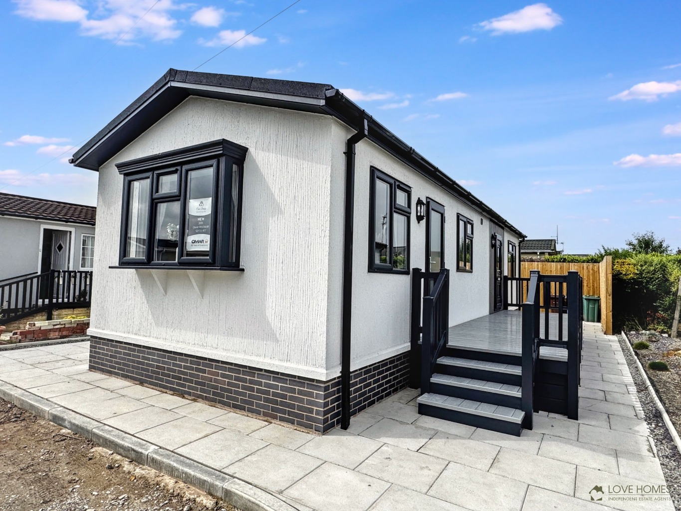 Brand New Omar 'Westbury' 42' x 14' Property image 11