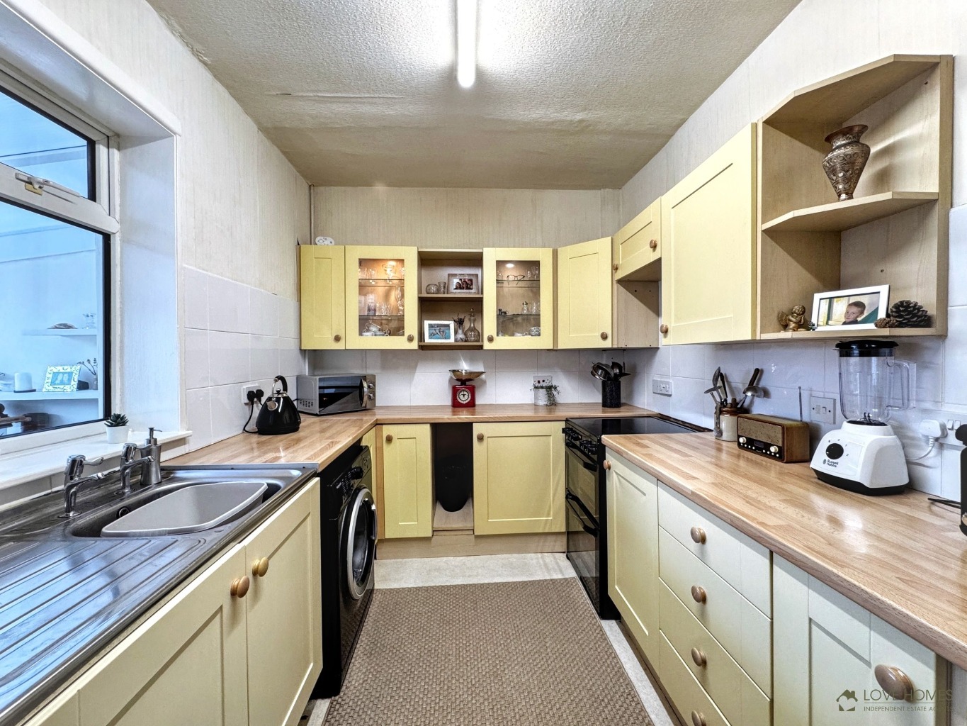 Charming 2-Bed Mid-Terrace Home in Desirable Knott End-on-Sea Property image 10