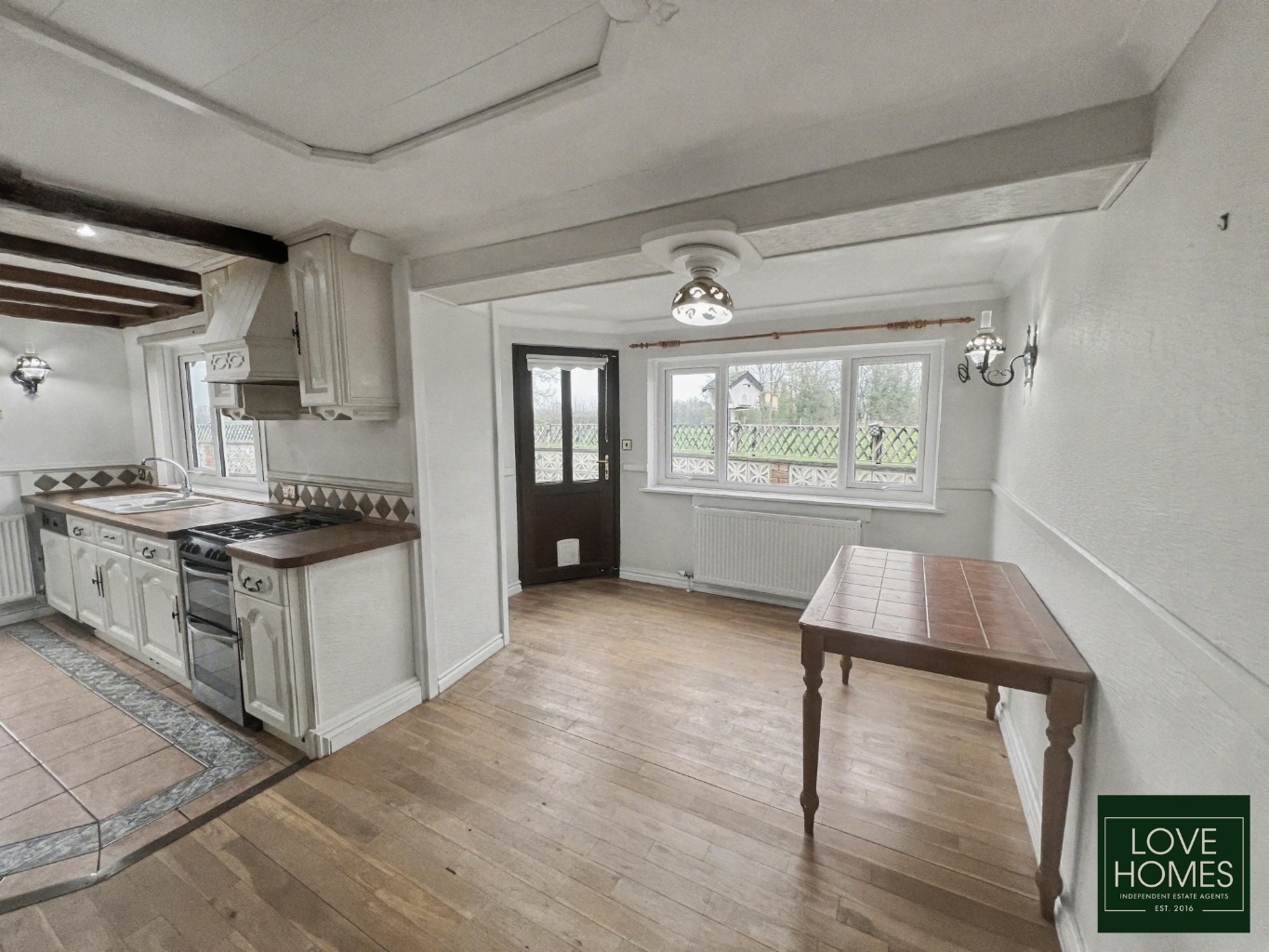 Charming 2 Bed Detached Bungalow with Field Views in Catforth. Property image 12