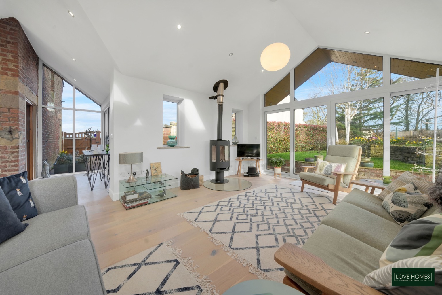 Elegant 3 Bed Barn Conversion with Countryside Views near Garstang Property image 2