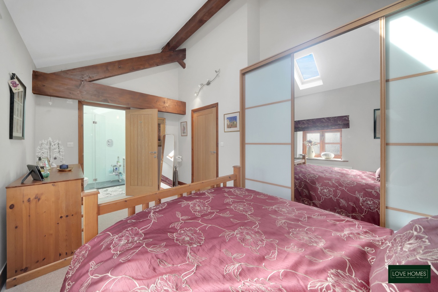 Elegant 3 Bed Barn Conversion with Countryside Views near Garstang Property image 17