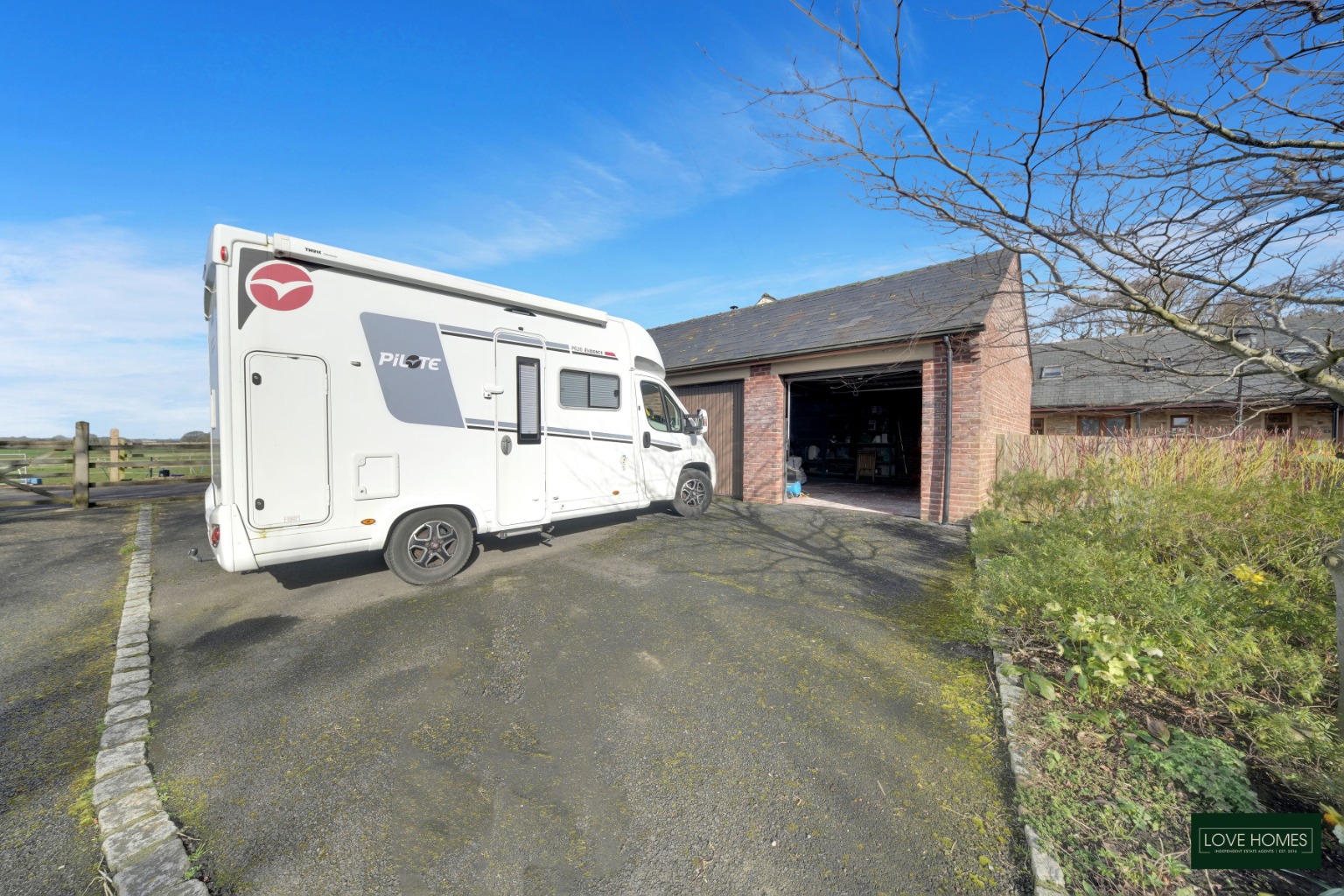 Elegant 3 Bed Barn Conversion with Countryside Views near Garstang Property image 27