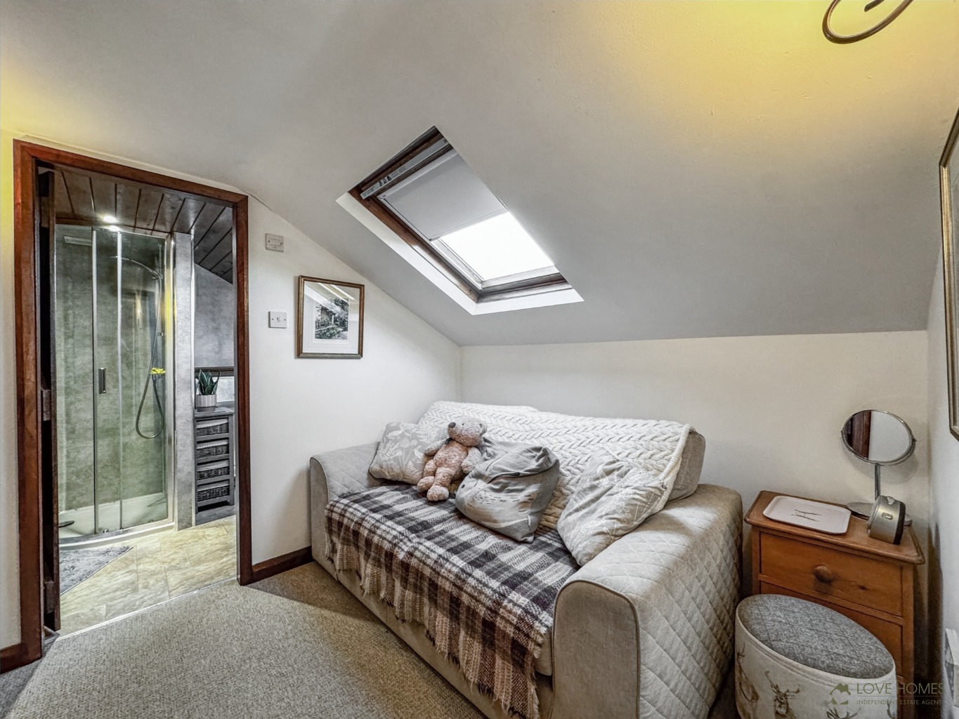 A Country Home Where Charm Meets Tranquillity Property image 13