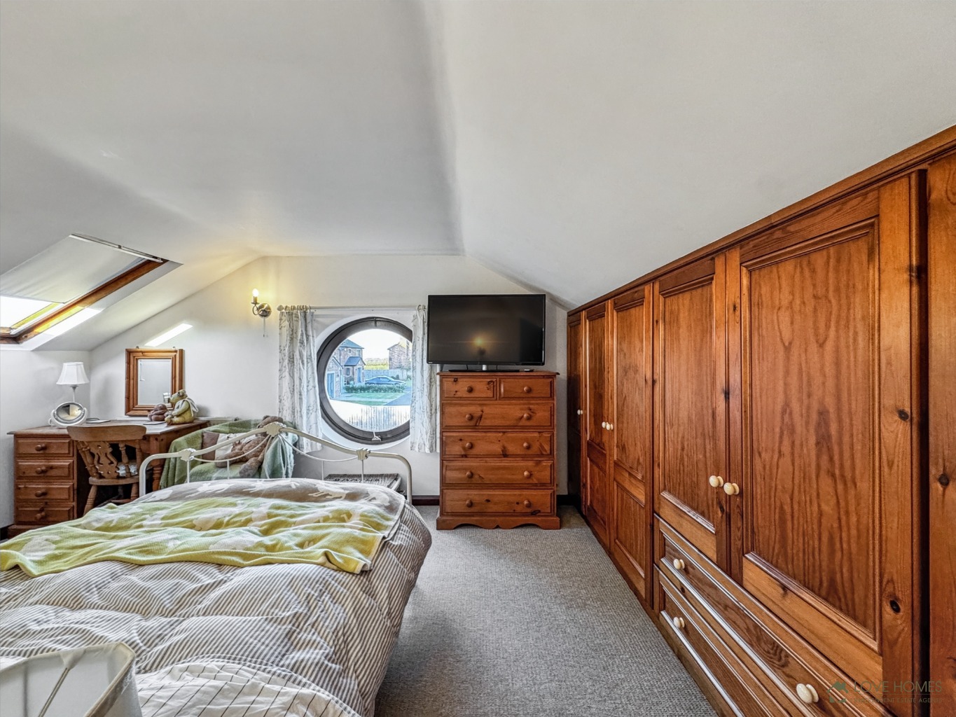 A Country Home Where Charm Meets Tranquillity Property image 11