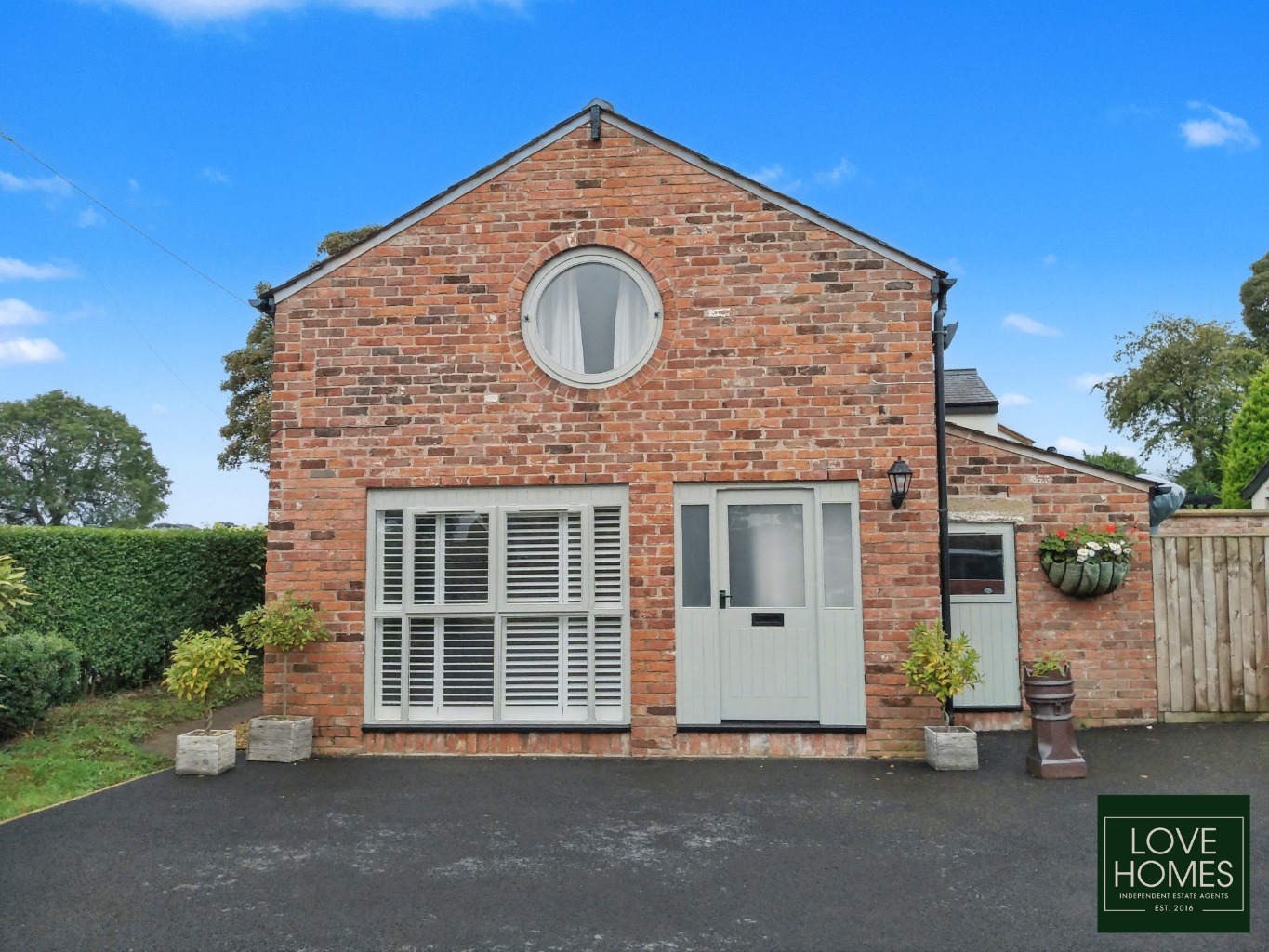 A Country Home Where Charm Meets Tranquillity Property image 1