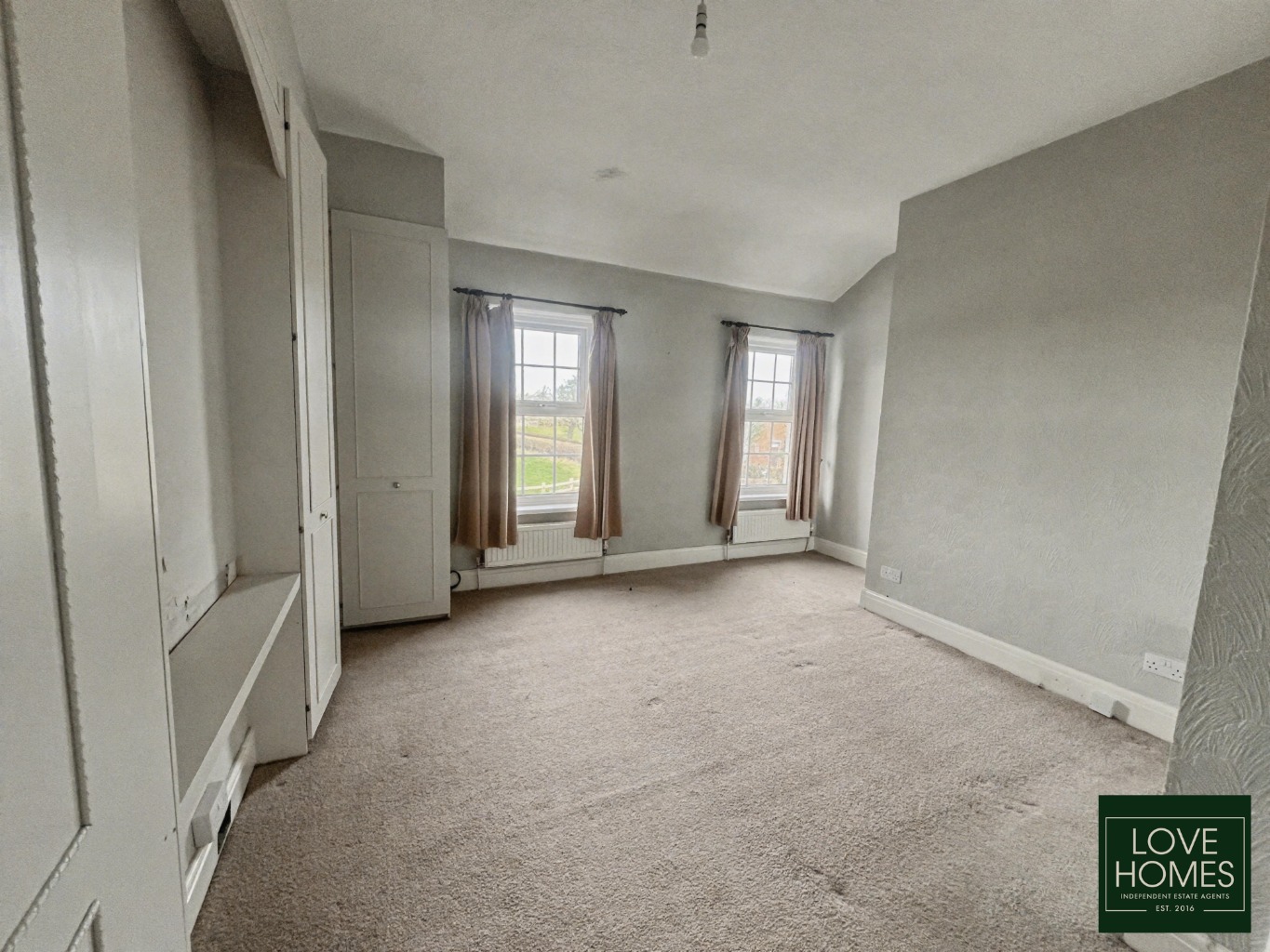 Rawcliffe Road: Refurbishment Opportunity with Field Views Property image 4