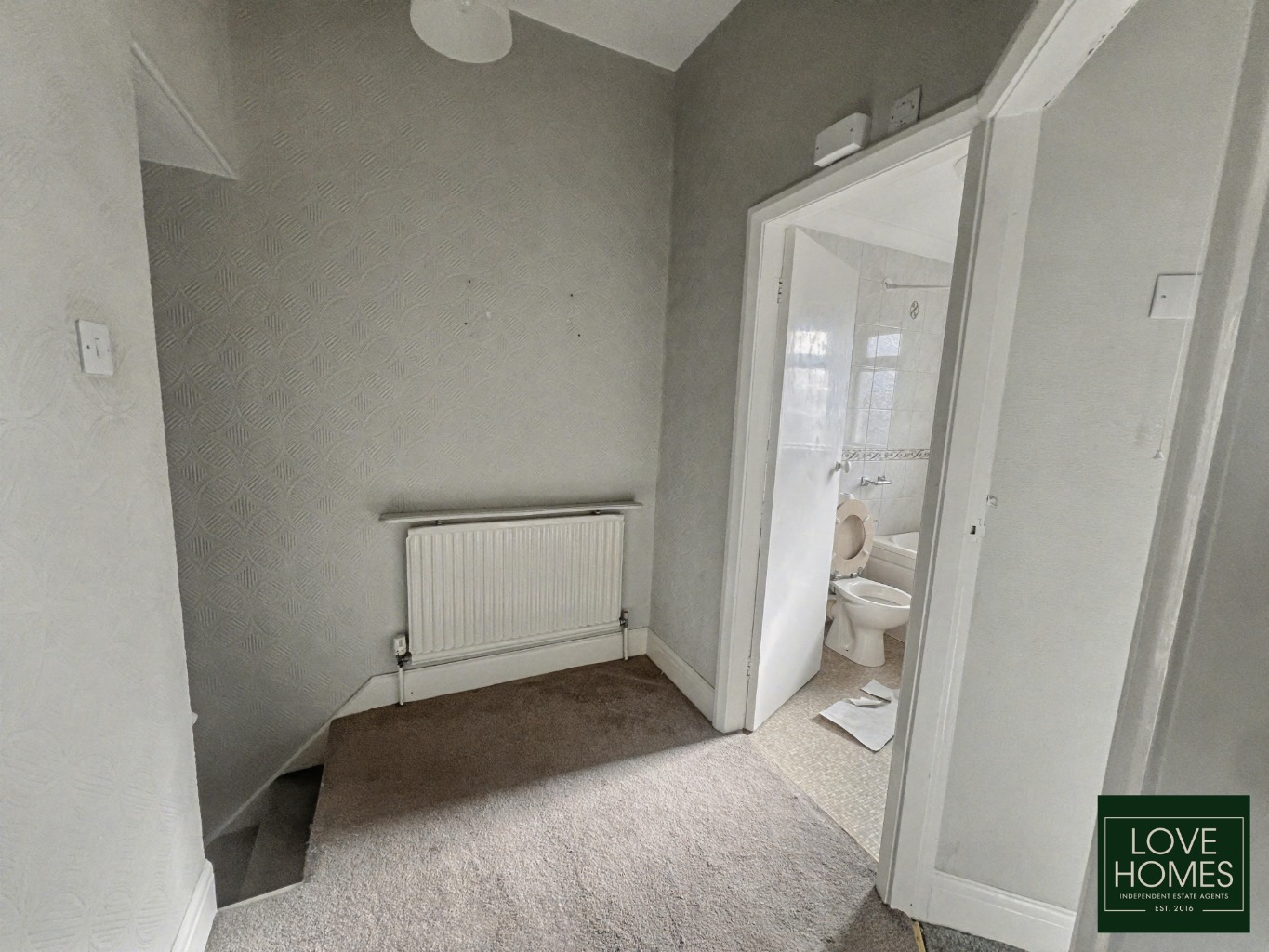 Rawcliffe Road: Refurbishment Opportunity with Field Views Property image 6