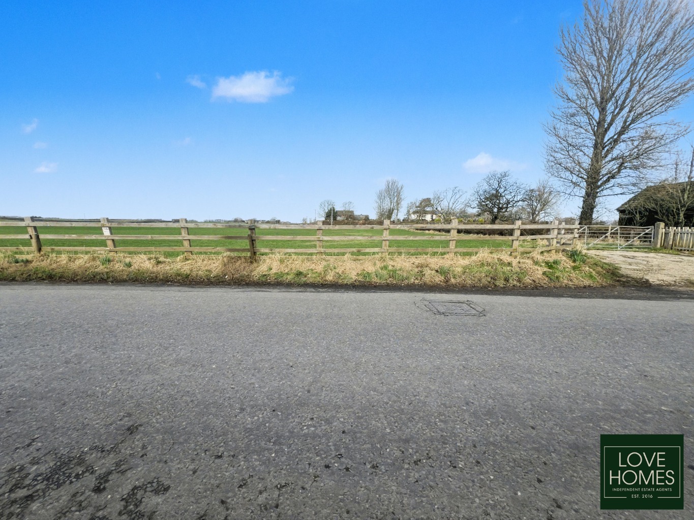 Rawcliffe Road: Refurbishment Opportunity with Field Views Property image 13