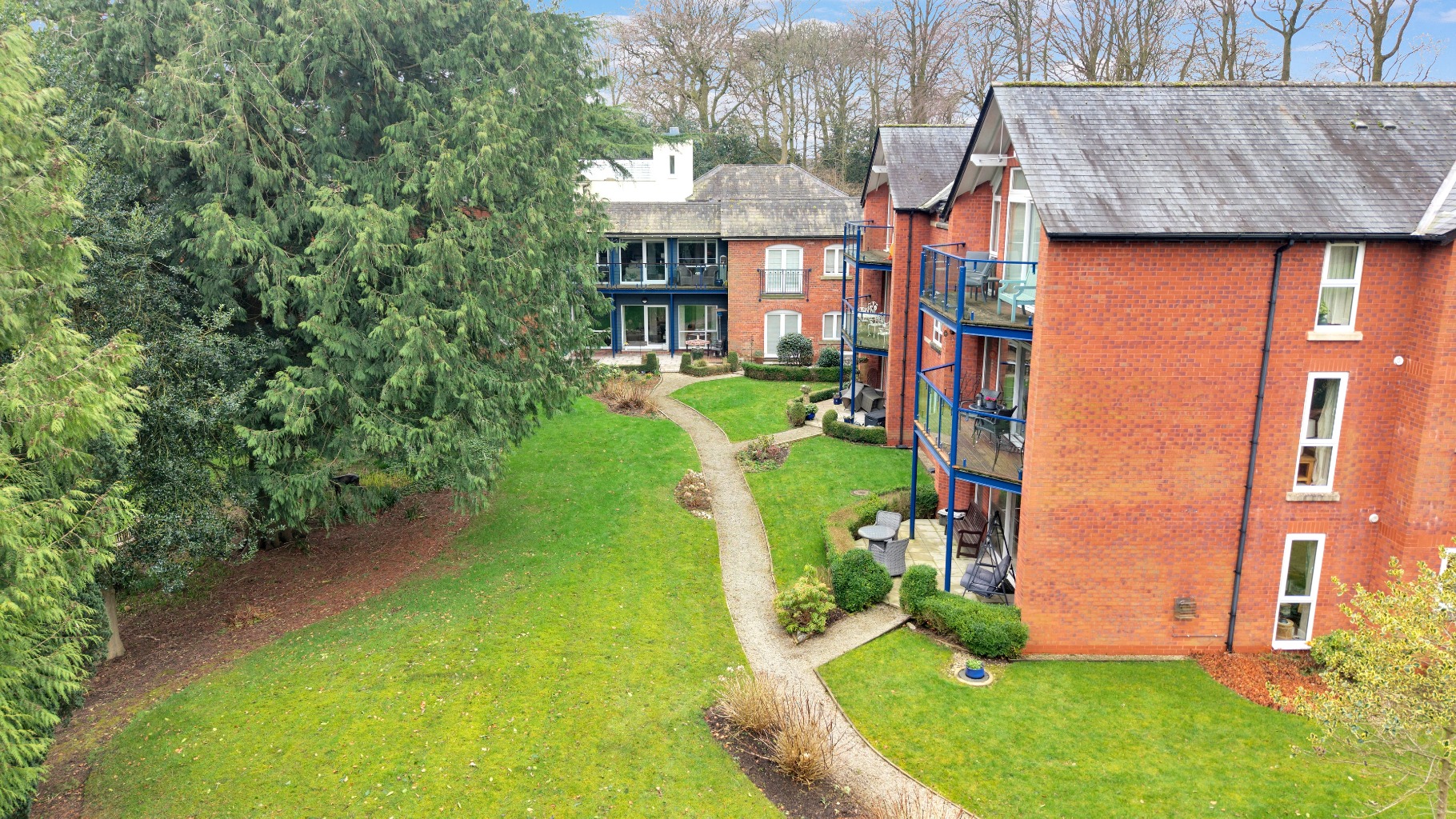 A spacious ground floor luxury apartment with over 1000 sqft of living accommodation. Property image 15