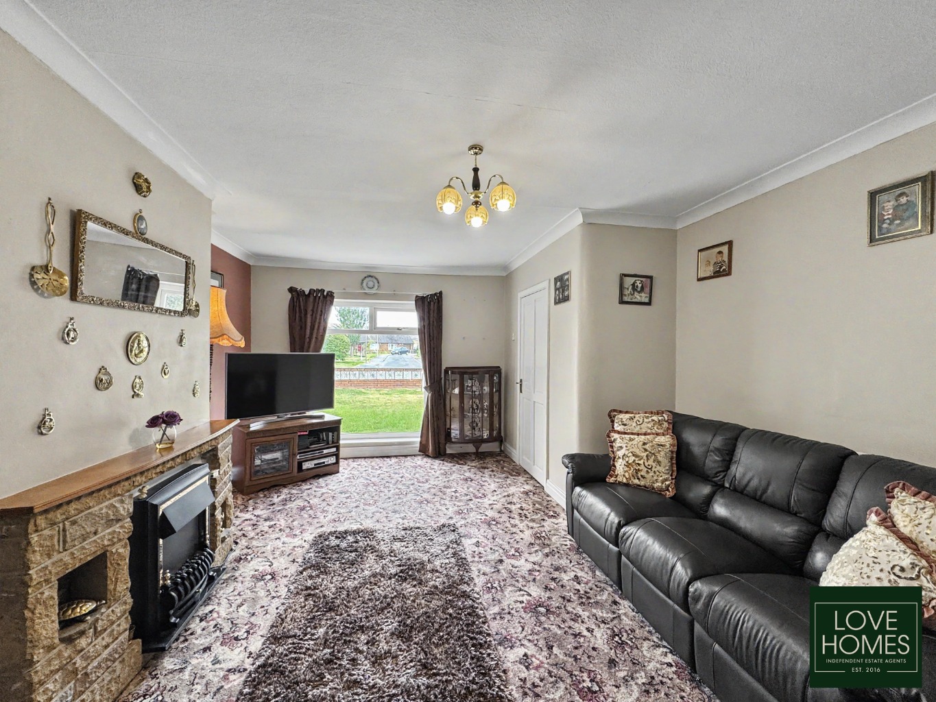 Extremely Spacious Three-Bedroom Family Home , Three Reception Rooms And Generous Rear Garden Property image 8