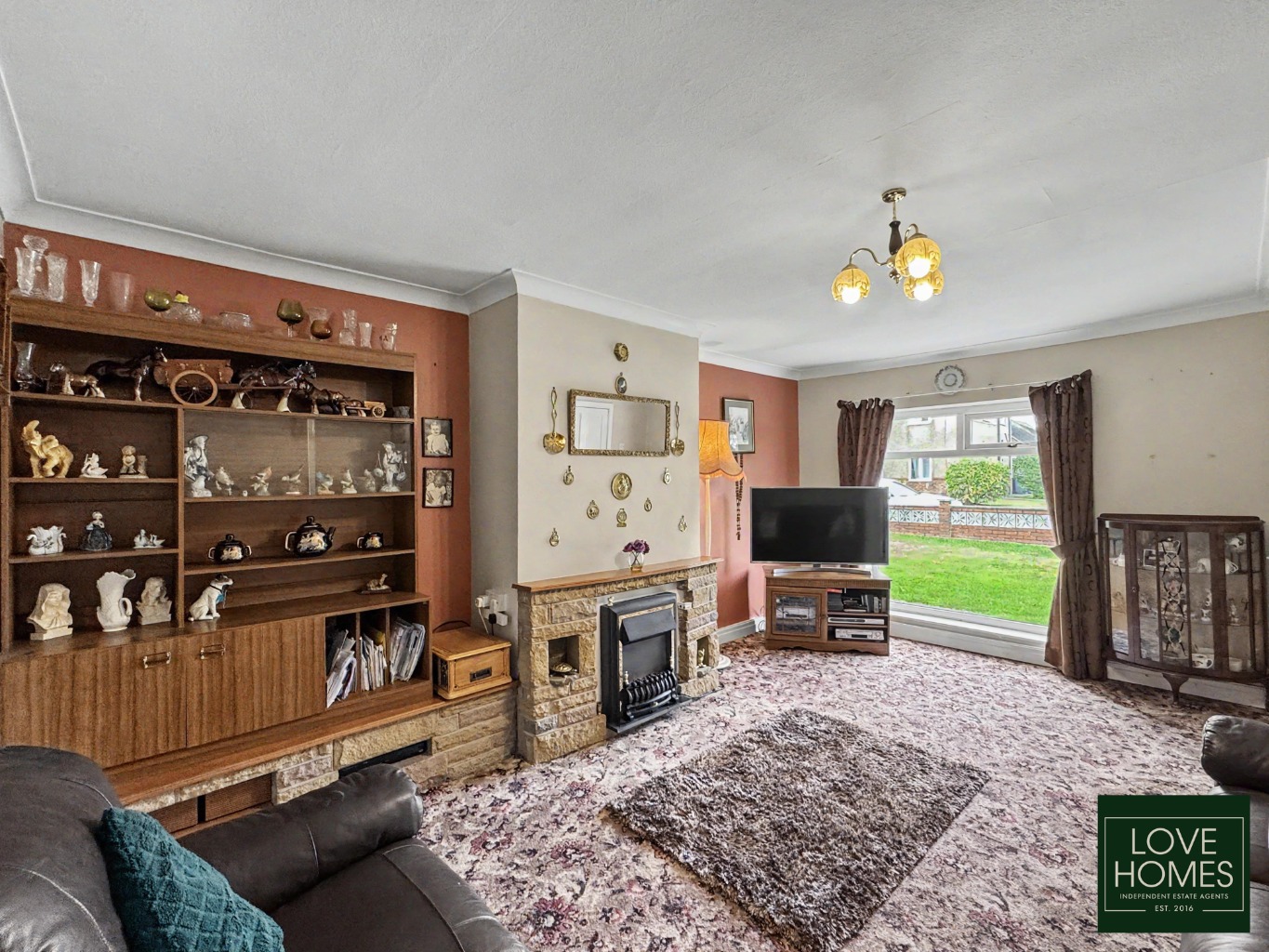 Extremely Spacious Three-Bedroom Family Home , Three Reception Rooms And Generous Rear Garden Property image 4