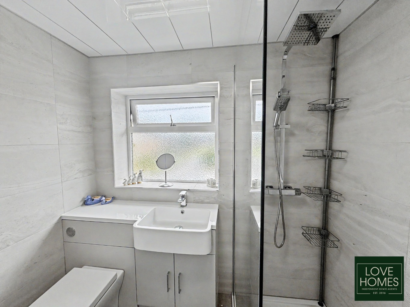 Extremely Spacious Three-Bedroom Family Home , Three Reception Rooms And Generous Rear Garden Property image 3