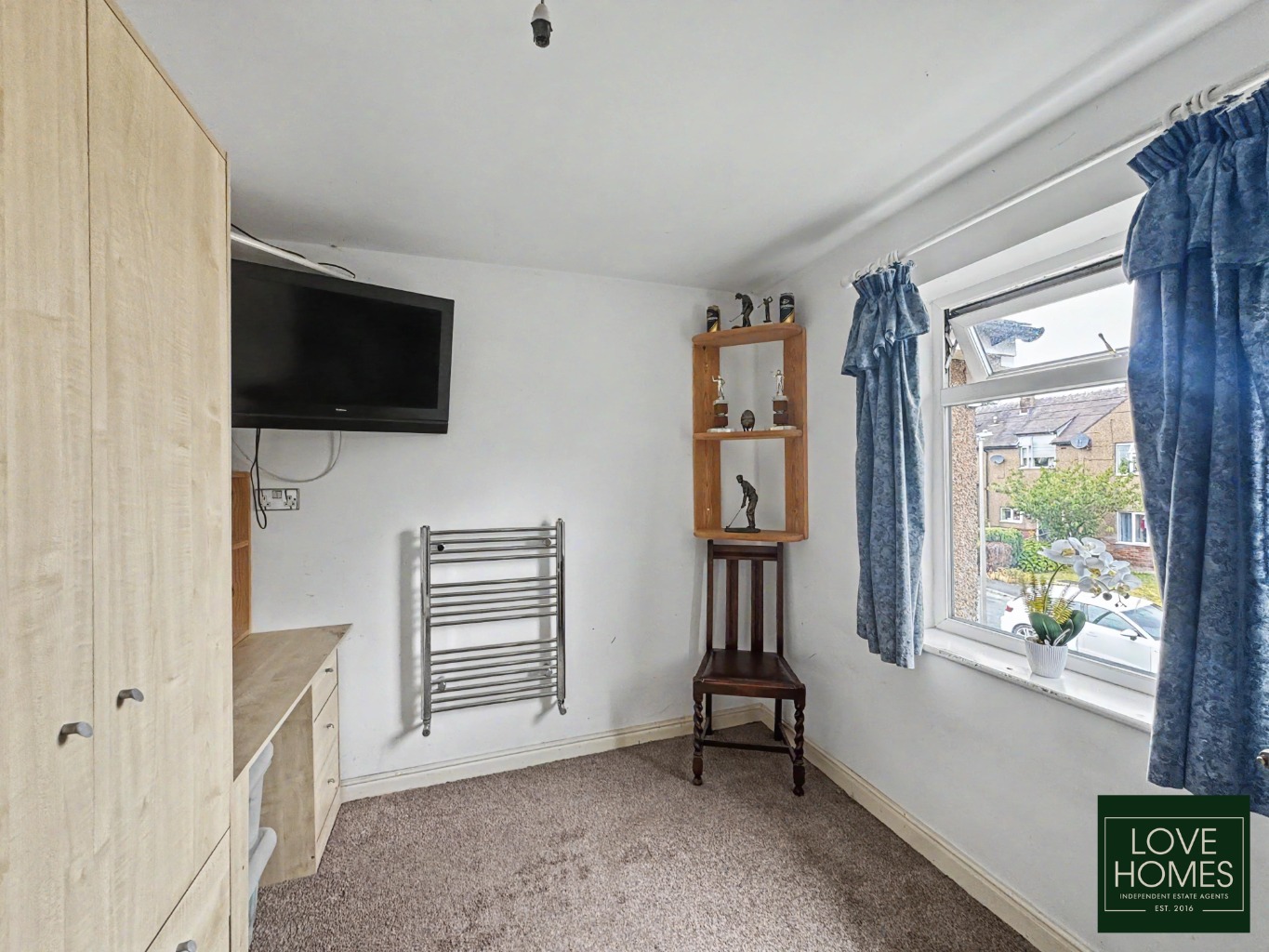 Extremely Spacious Three-Bedroom Family Home , Three Reception Rooms And Generous Rear Garden Property image 18