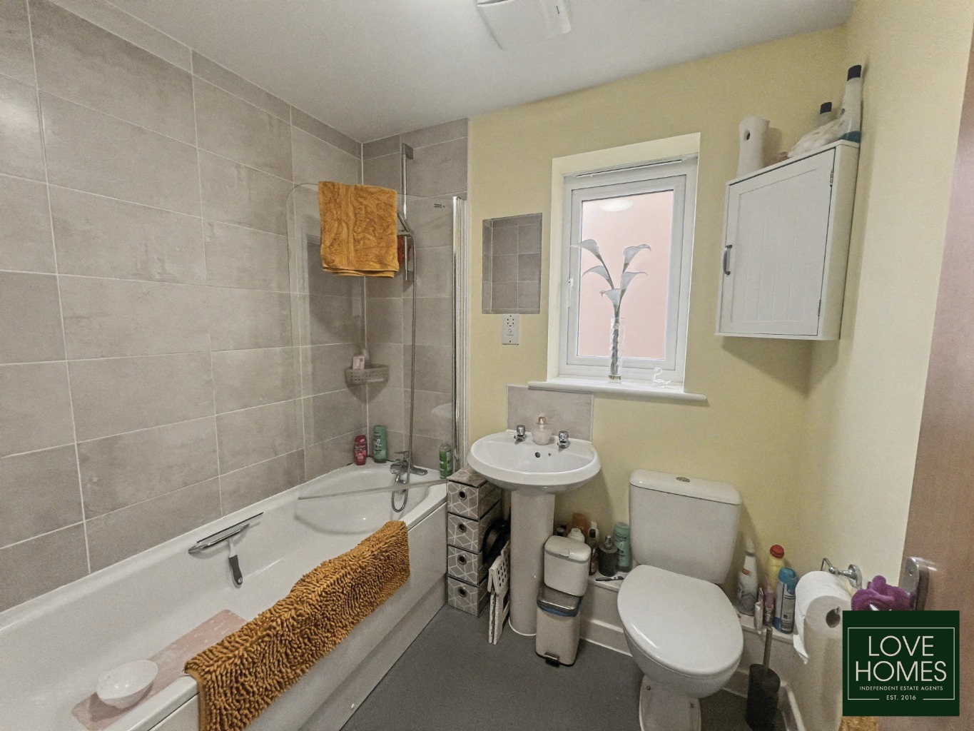 Charming 2 Bed Semi Detached Home with Countryside Views, Claughtone on Brock. Property image 11