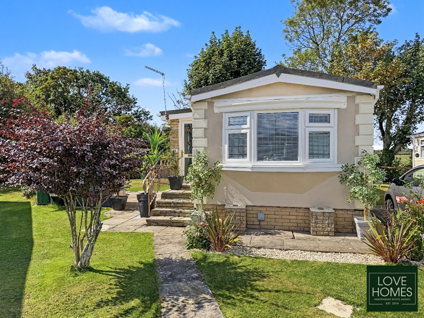 Riverside Park Home with Panoramic Views, Garstang Road, Preston. Property image 1