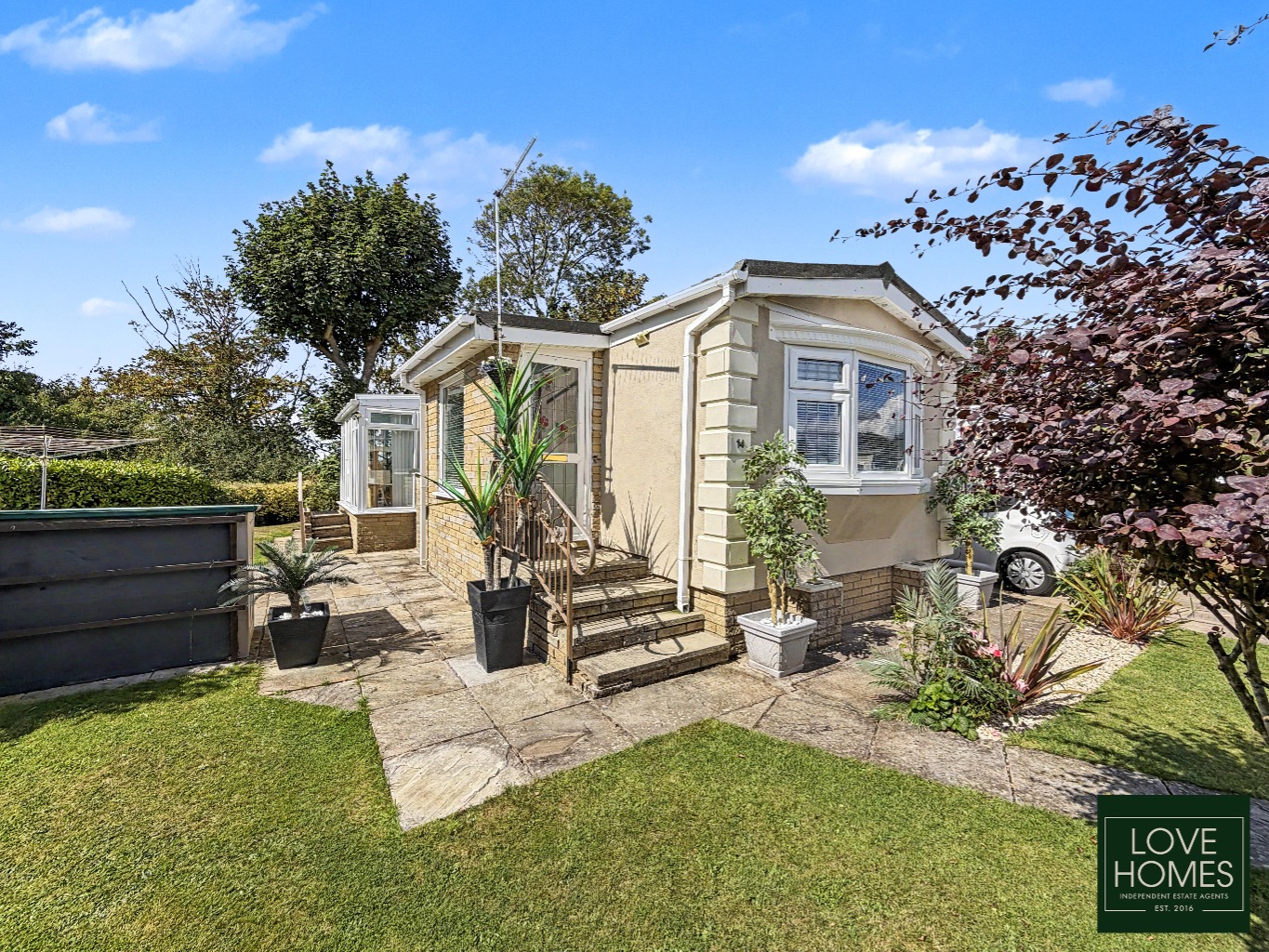 Riverside Park Home with Panoramic Views, Garstang Road, Preston. Property image 2