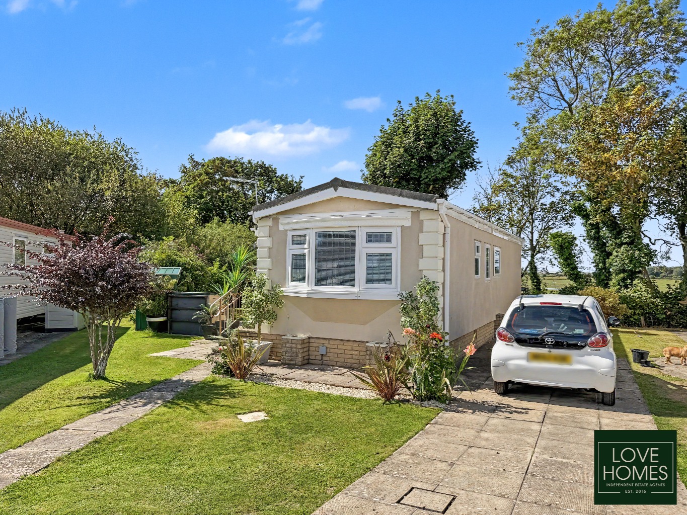 Riverside Park Home with Panoramic Views, Garstang Road, Preston. Property image 3