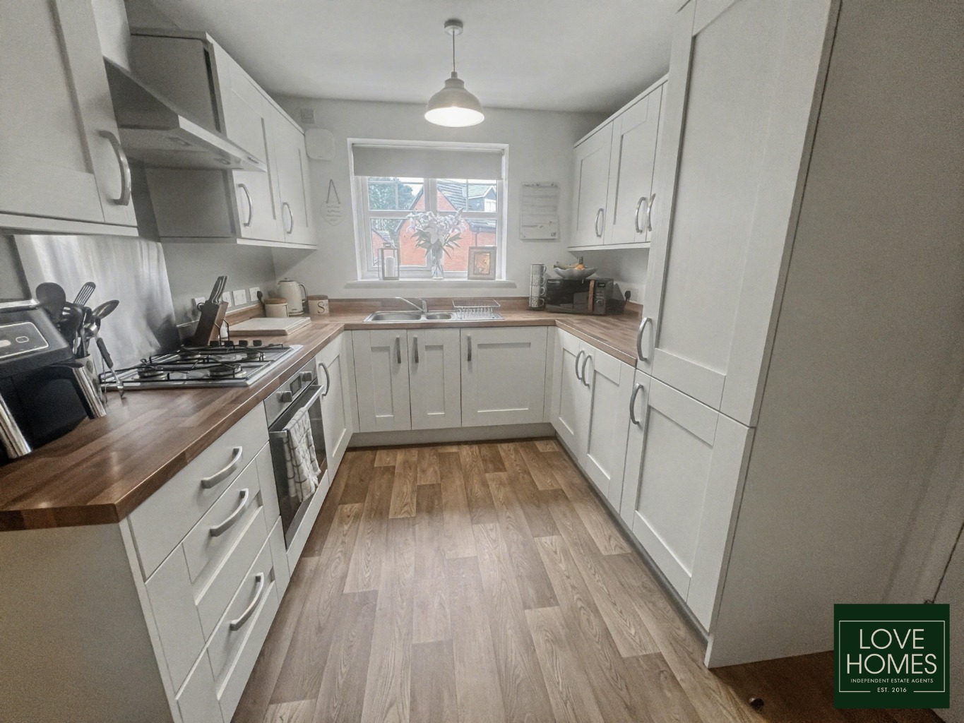 Immaculate 4 Bed End Mews House in Pilling with Woodland Views to the rear. Property image 4