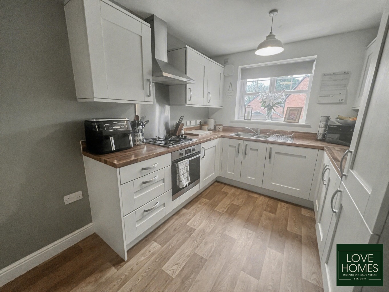 Immaculate 4 Bed End Mews House in Pilling with Woodland Views to the rear. Property image 6