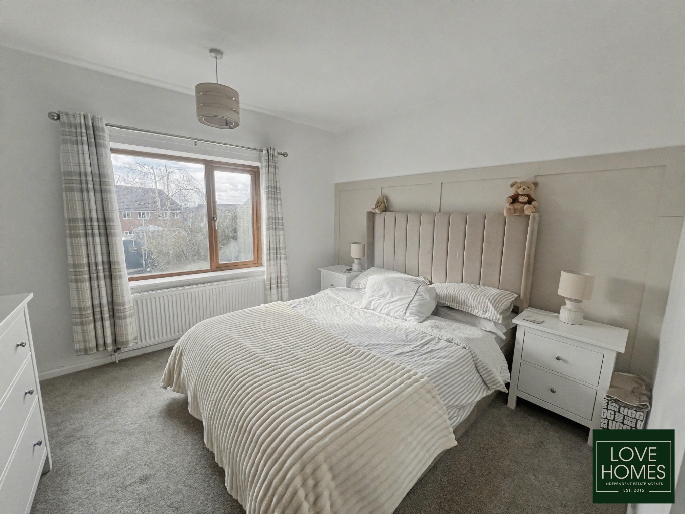 Spacious 3 Bed End Terrace with Garage & Garden in Preston Property image 9
