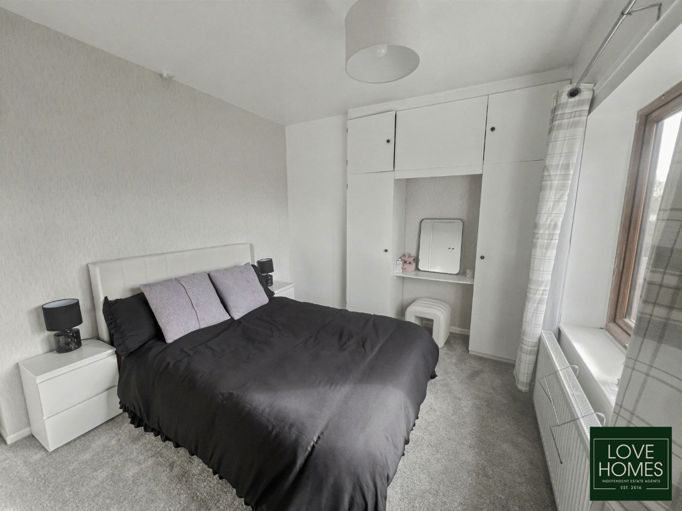Spacious 3 Bed End Terrace with Garage & Garden in Preston Property image 8
