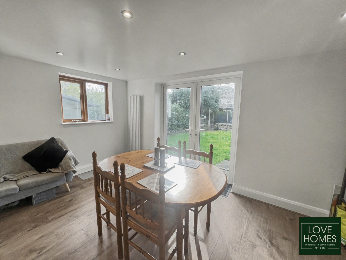 Spacious 3 Bed End Terrace with Garage & Garden in Preston Property image 6