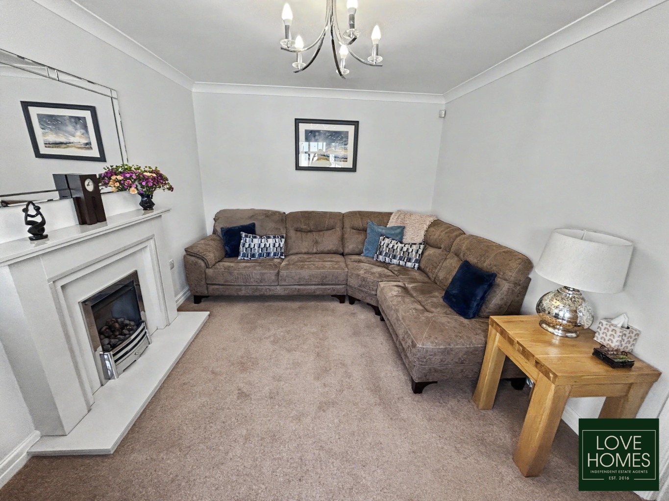 Executive Five Bedroom Detached Home in Picturesque Scorton Village Property image 3