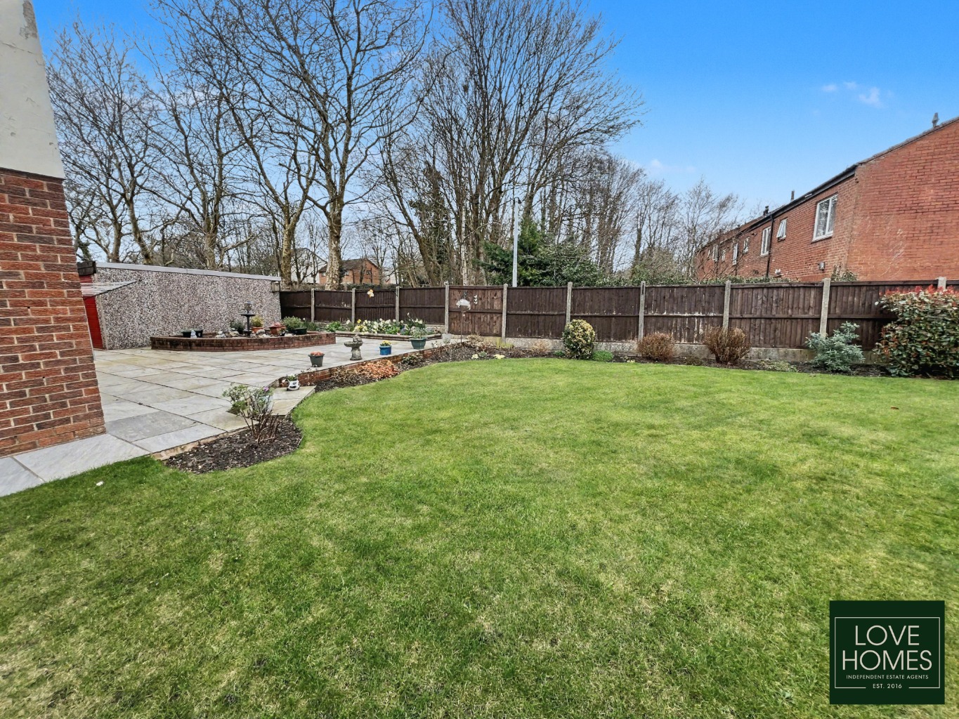 Spacious 4 /5 Bed Family Home in Ingol, Overlooking Green Space. Property image 4
