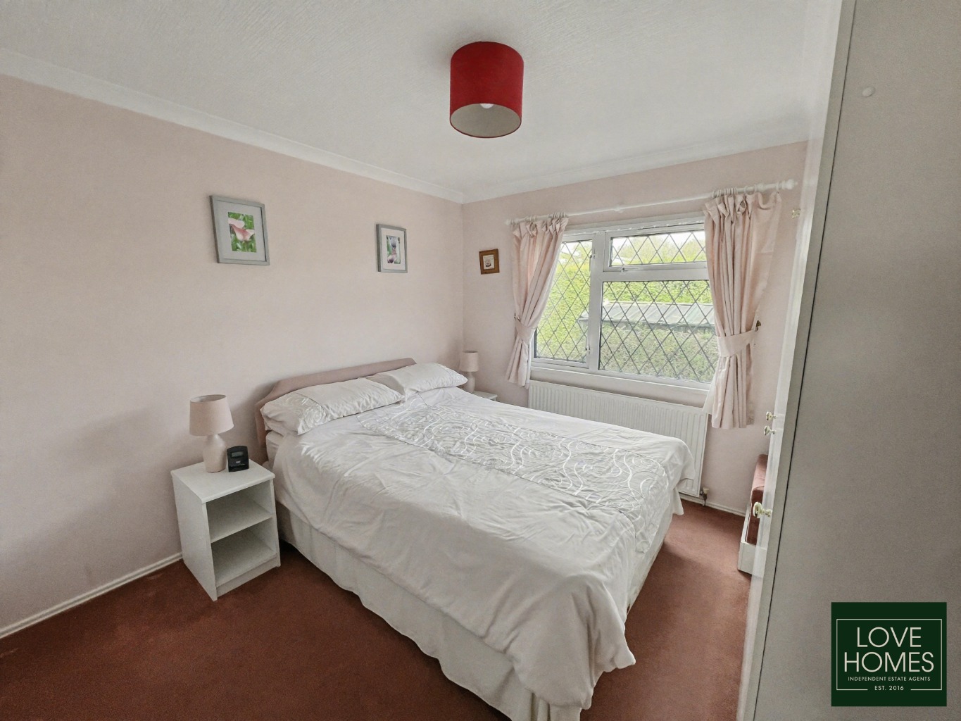 Superb 2 Bed Residential Park Home in Peaceful Carr Bridge. Property image 11