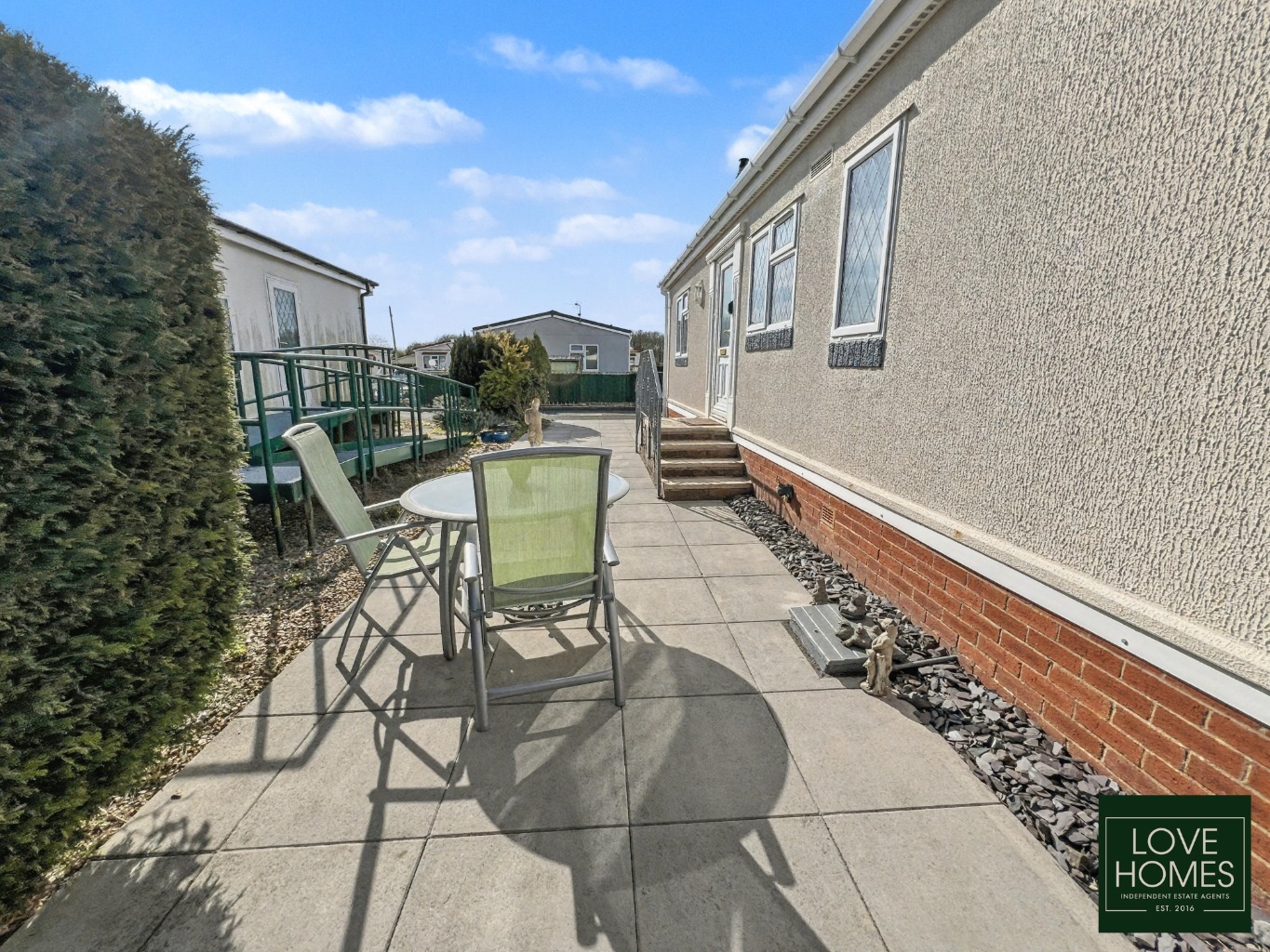 Superb 2 Bed Residential Park Home in Peaceful Carr Bridge. Property image 21