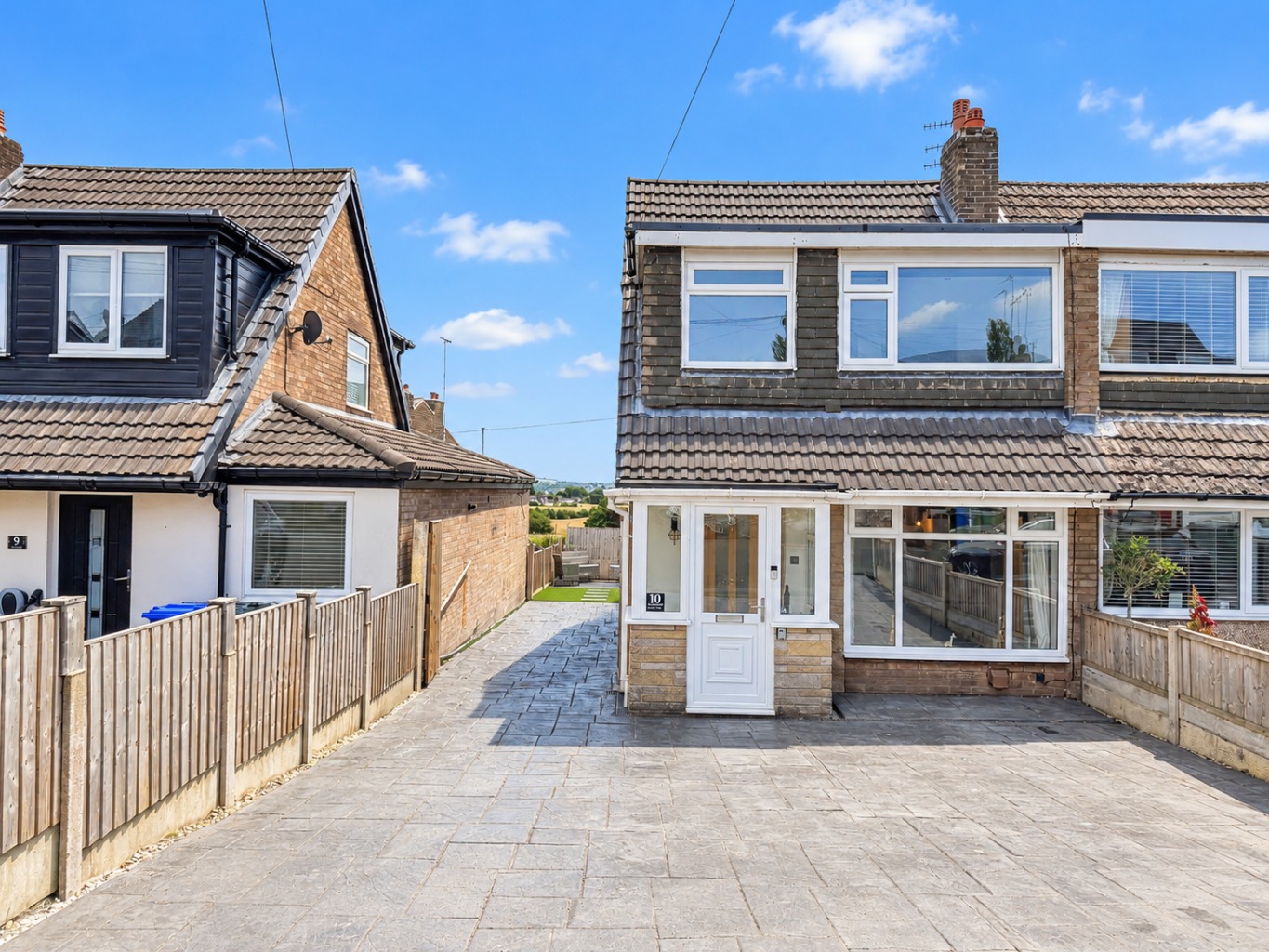 Walk to School, Move Straight In — An Updated Home in Walshaw Property image 1