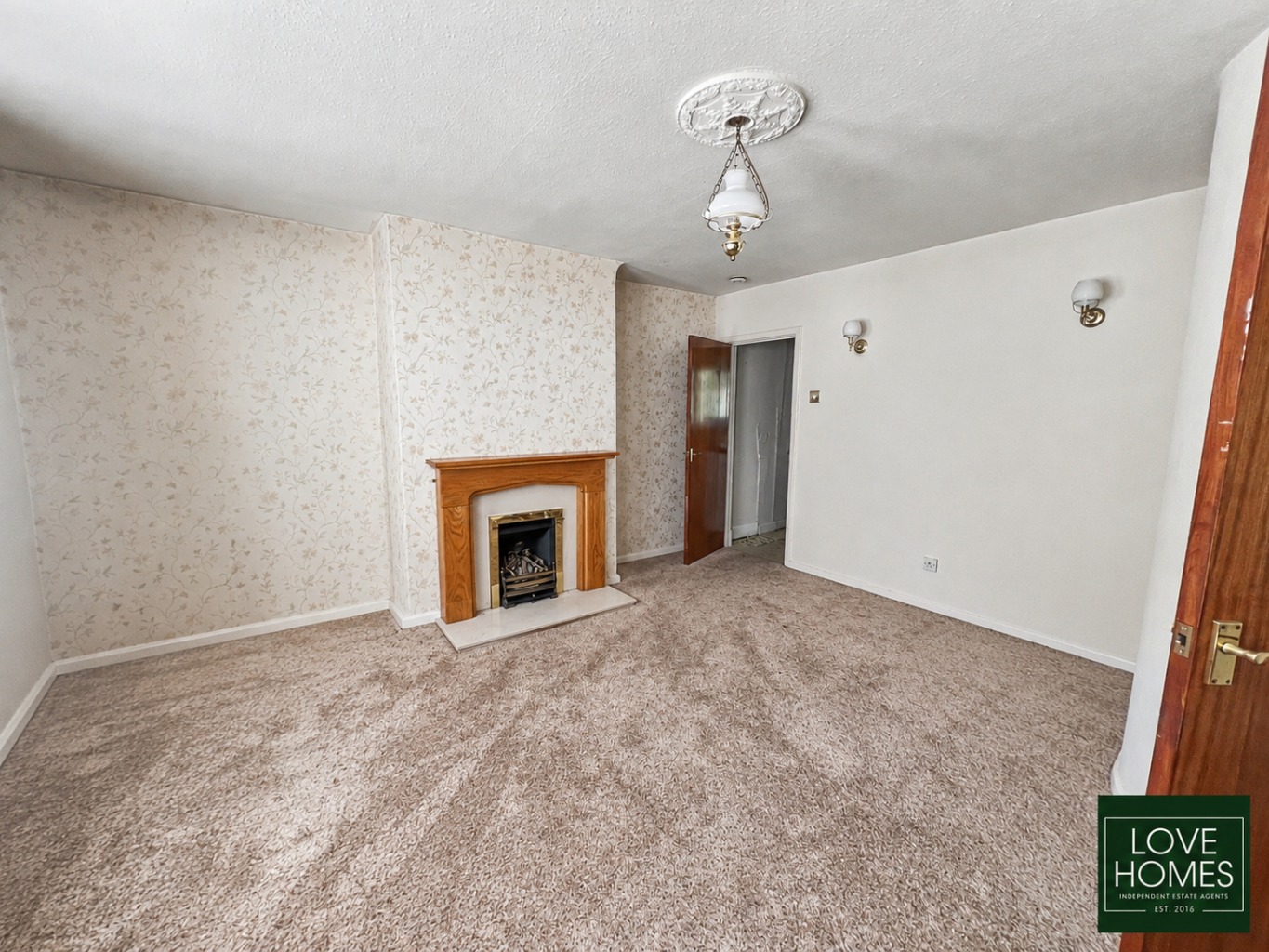 Spacious 3 Bed End Terrace in Calder Vale, OIRO £240,000 in need of modernisation. Property image 2