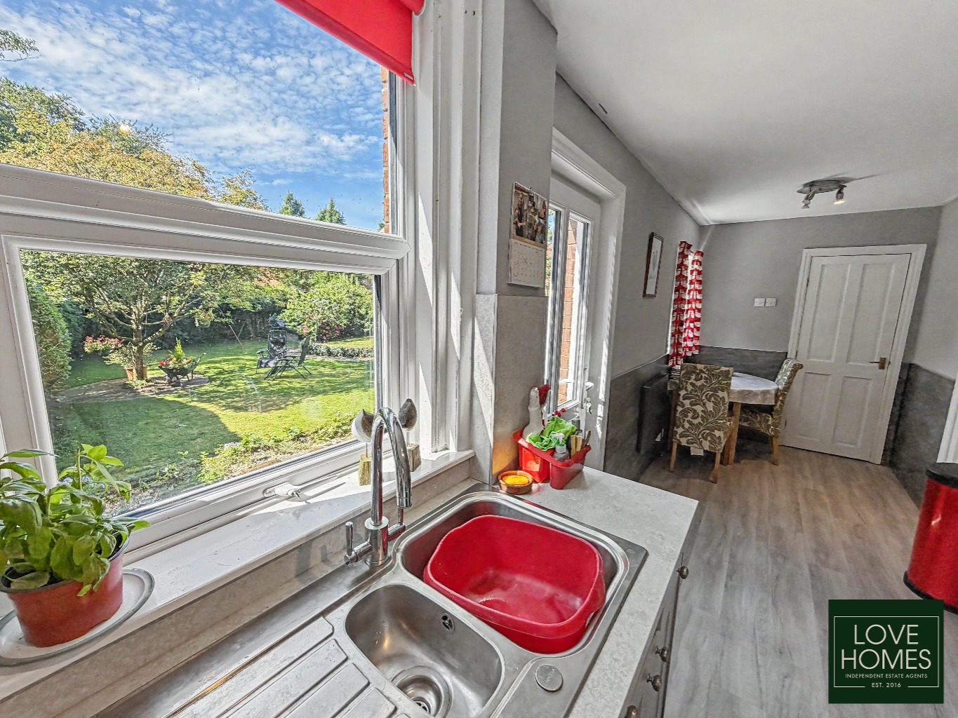 Spacious Five Bedroom Semi Detached Home with Countryside Views In Bilsborrow Property image 12