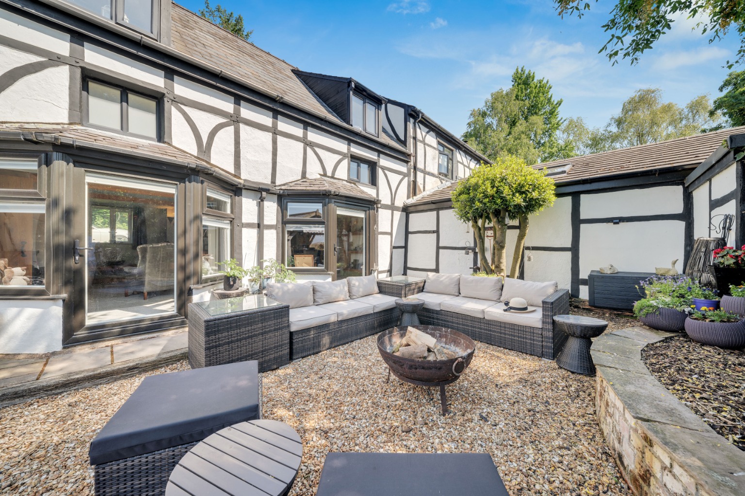 Exceptional Five-Bedroom Tudor-Style Family Home with Stunning Countryside Views Property image 37