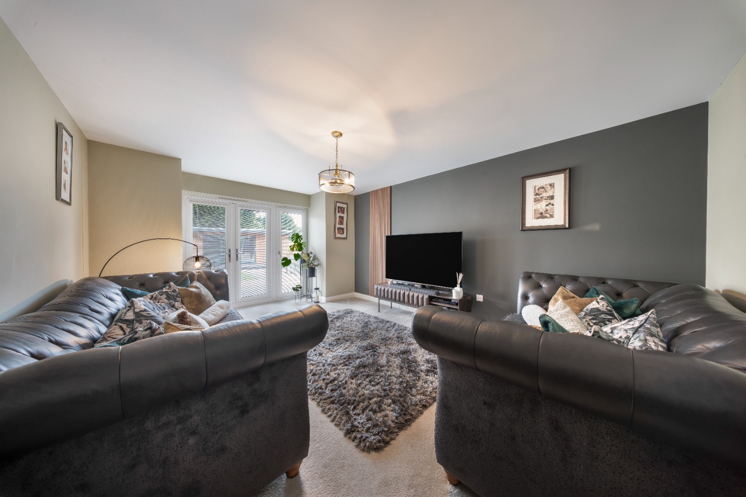 Spacious 5-Bedroom Detached Home with Stunning Kitchen Extension in Broughton Property image 8