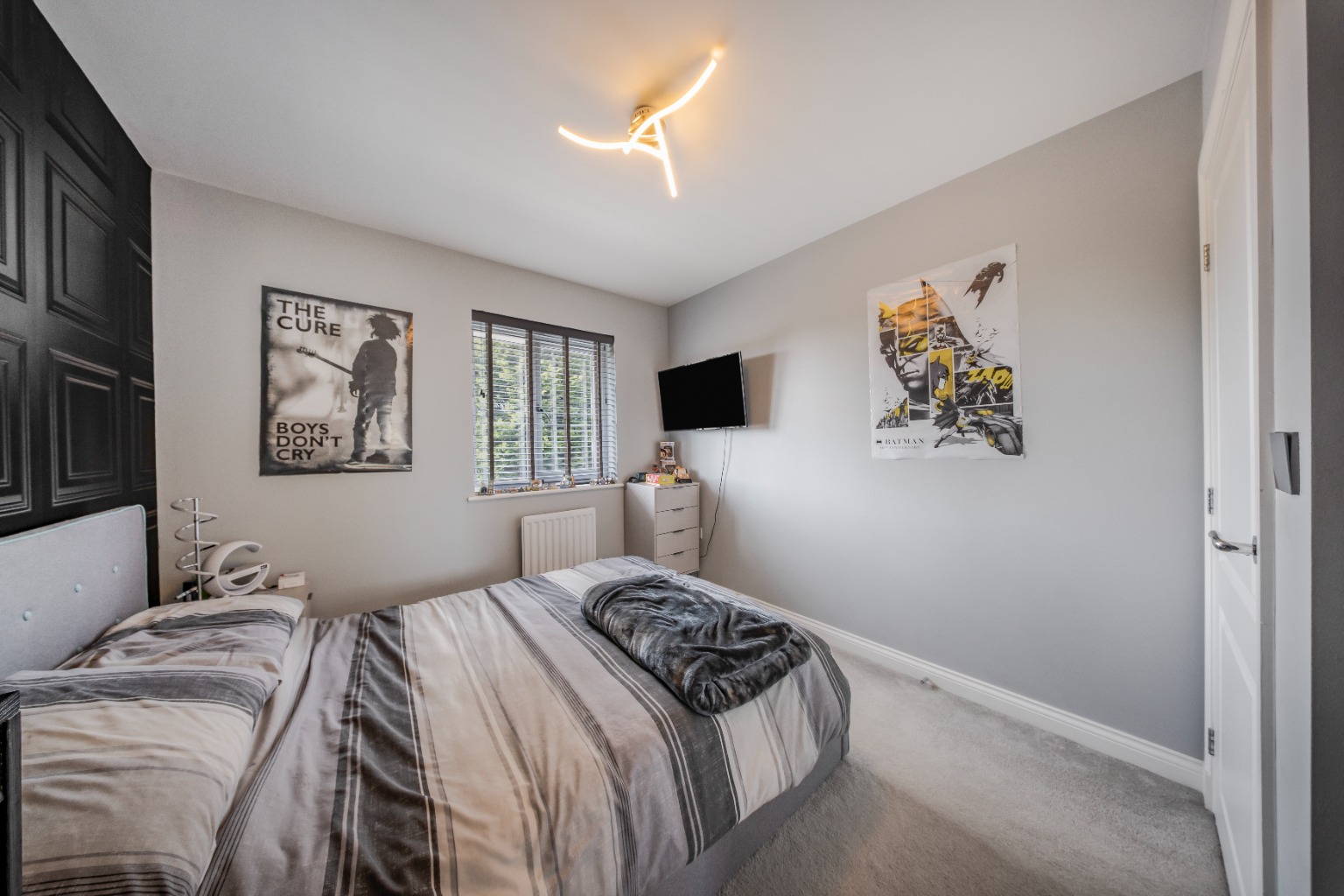 Spacious 5-Bedroom Detached Home with Stunning Kitchen Extension in Broughton Property image 19