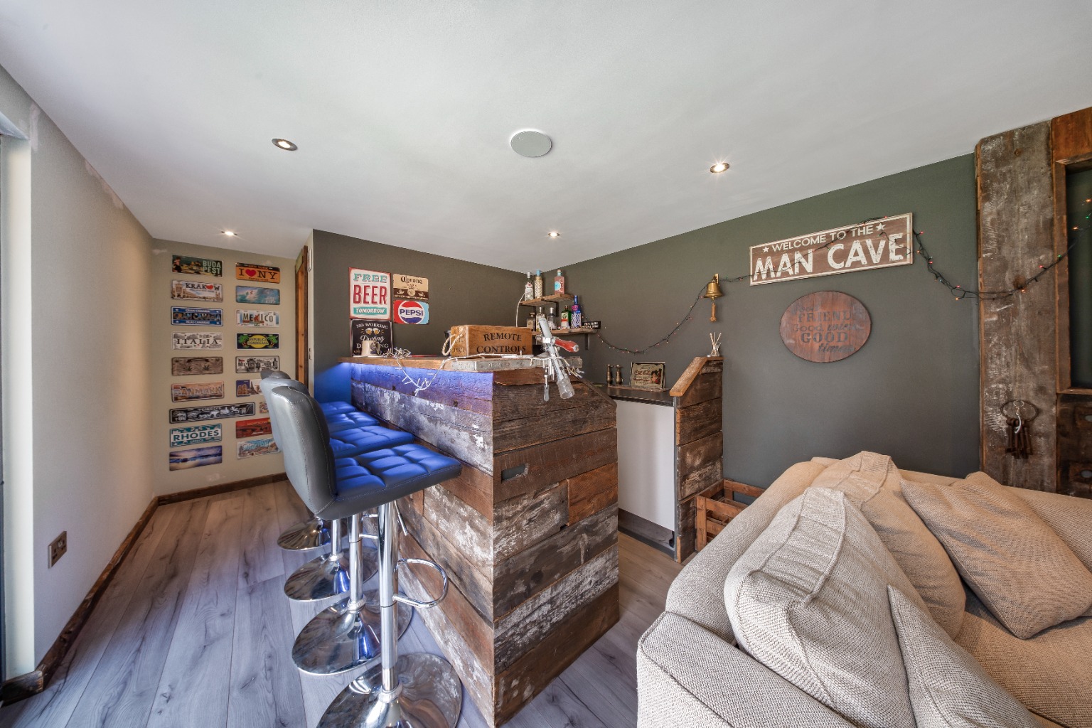 Spacious 5-Bedroom Detached Home with Stunning Kitchen Extension in Broughton Property image 25