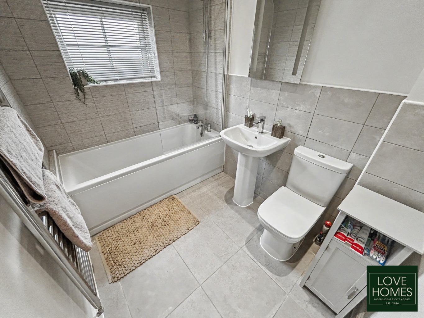 Modern Four Bedroom, Detached Home In The Heart Of Inskip Property image 29