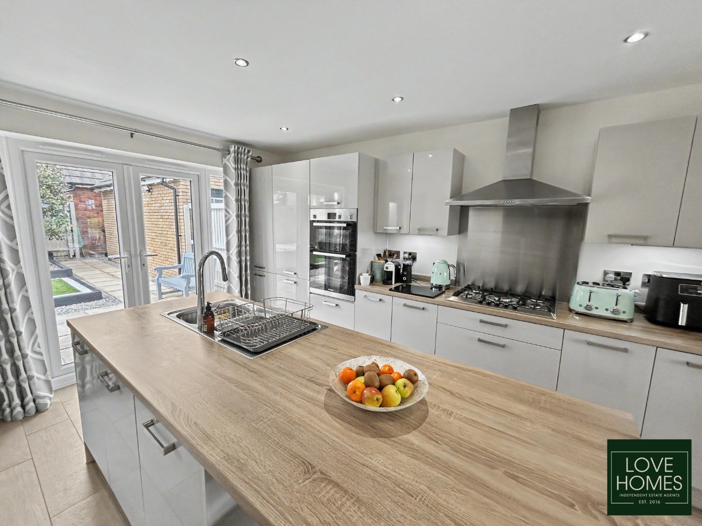 Modern Four Bedroom, Detached Home In The Heart Of Inskip Property image 11